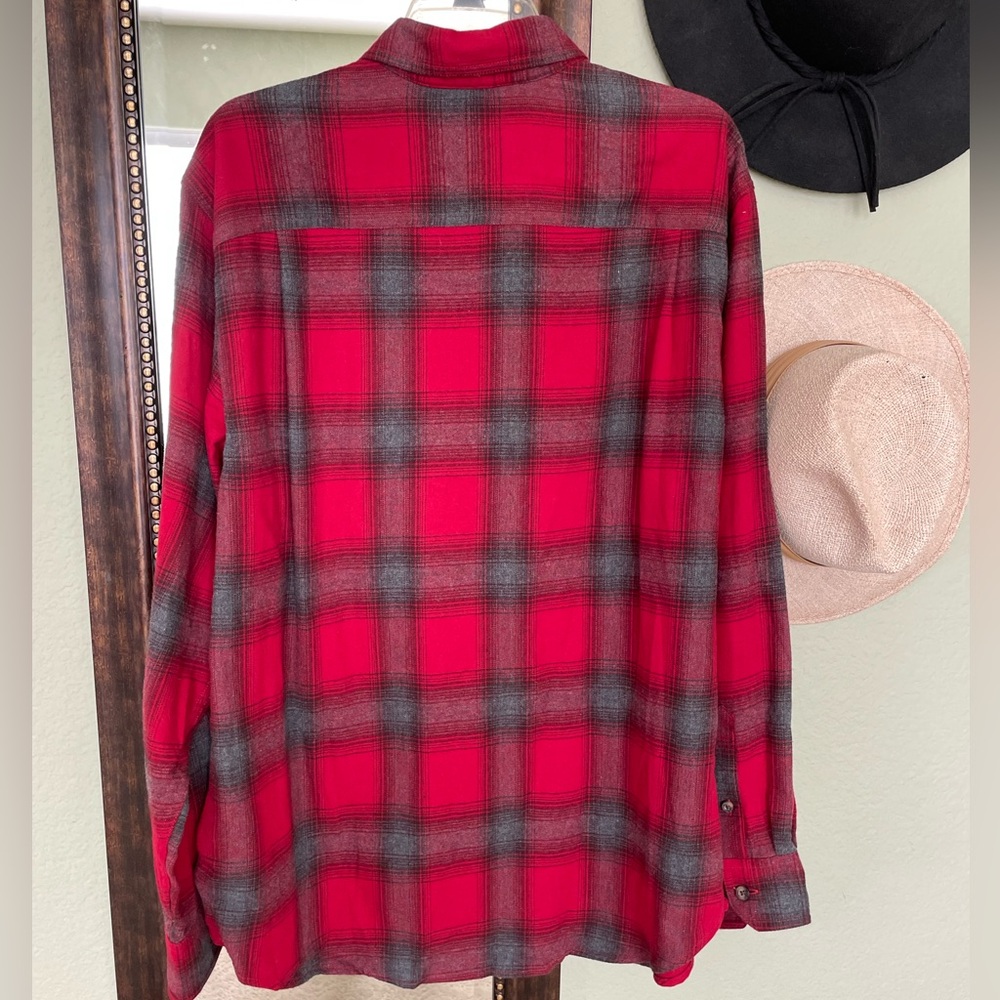 Men’s Outdoor Life NWOT Cotton Red Gray and Black Flannel Shirt - Picture 7 of 9